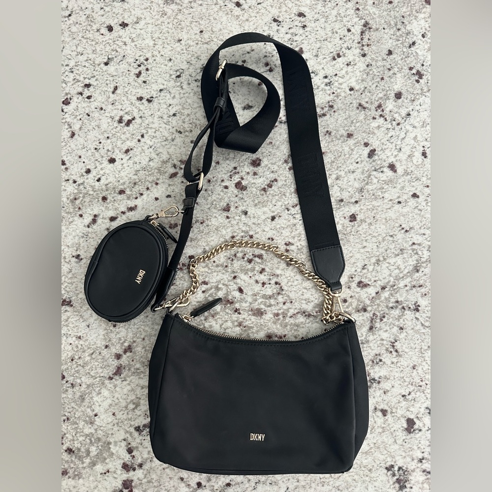 DKNY Chain Shoulder Bag Crossbody Detachable Strap w/ Ear Bud Coin Purse Black